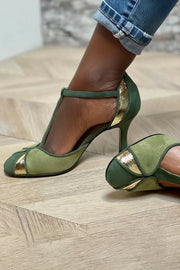 DECOLLETE WITH HIGH HEEL