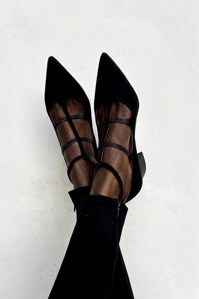 POINTED TOE COURT SHOES WITH STRAPS