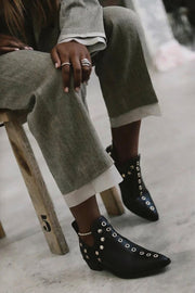 Ardenne™ | Studded Pointed Boots
