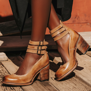 SHORT HEEL SHOES WITH STRAPS