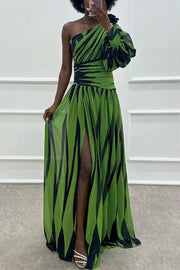 Shiloh - Elegant Striped Maxi Dress with One Shoulder