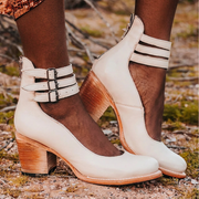 SHORT HEEL SHOES WITH STRAPS