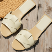 Liviaa | Luxe Slides