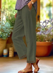 Wrenna – Relaxed Contrast Trim Cropped Pants