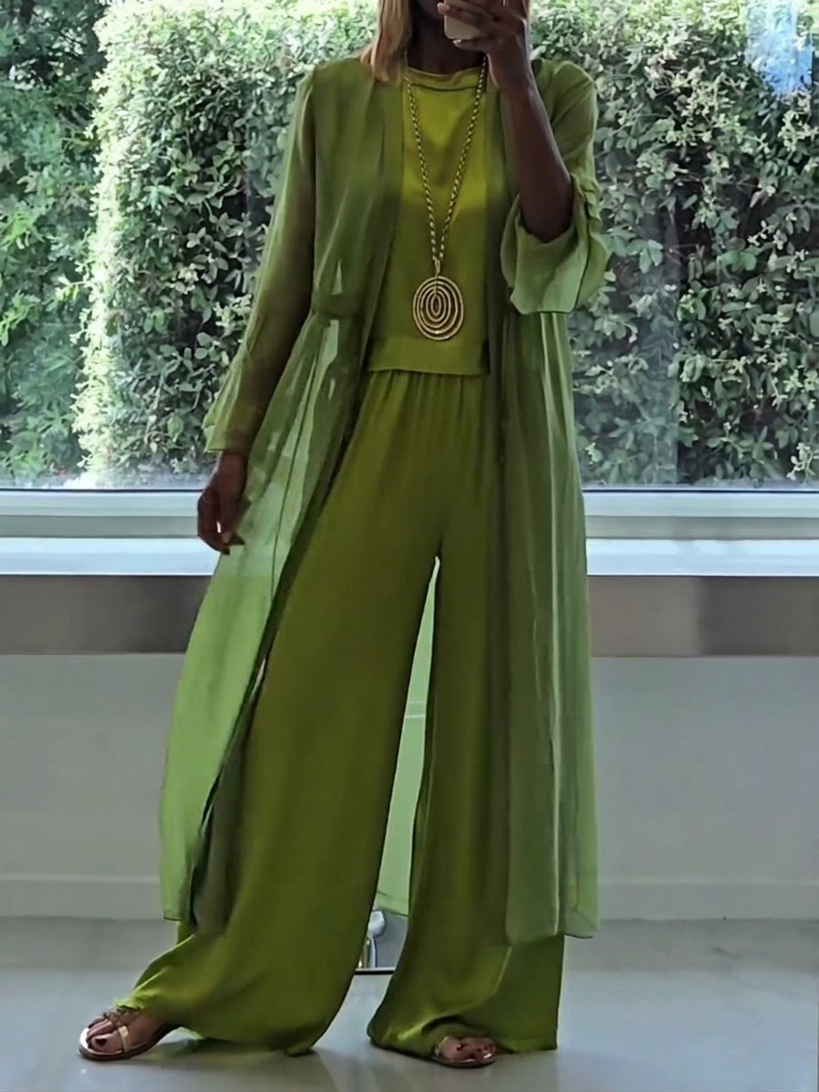 Lindsy - Elegant Comfortable Set